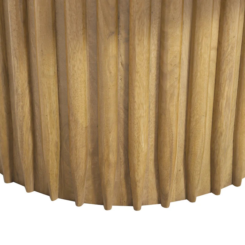 Runder Couchtisch aus Mangoholz mit geriffeltem Fuß, 34" - Naturbraun